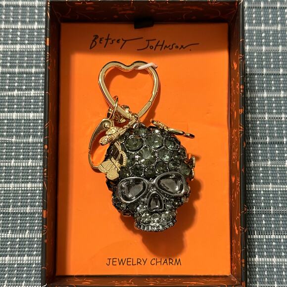 NEW | Betsey Johnson | Viral Butterfly Crystal Skull Bag Charm (RET $68) - Picture 1 of 5